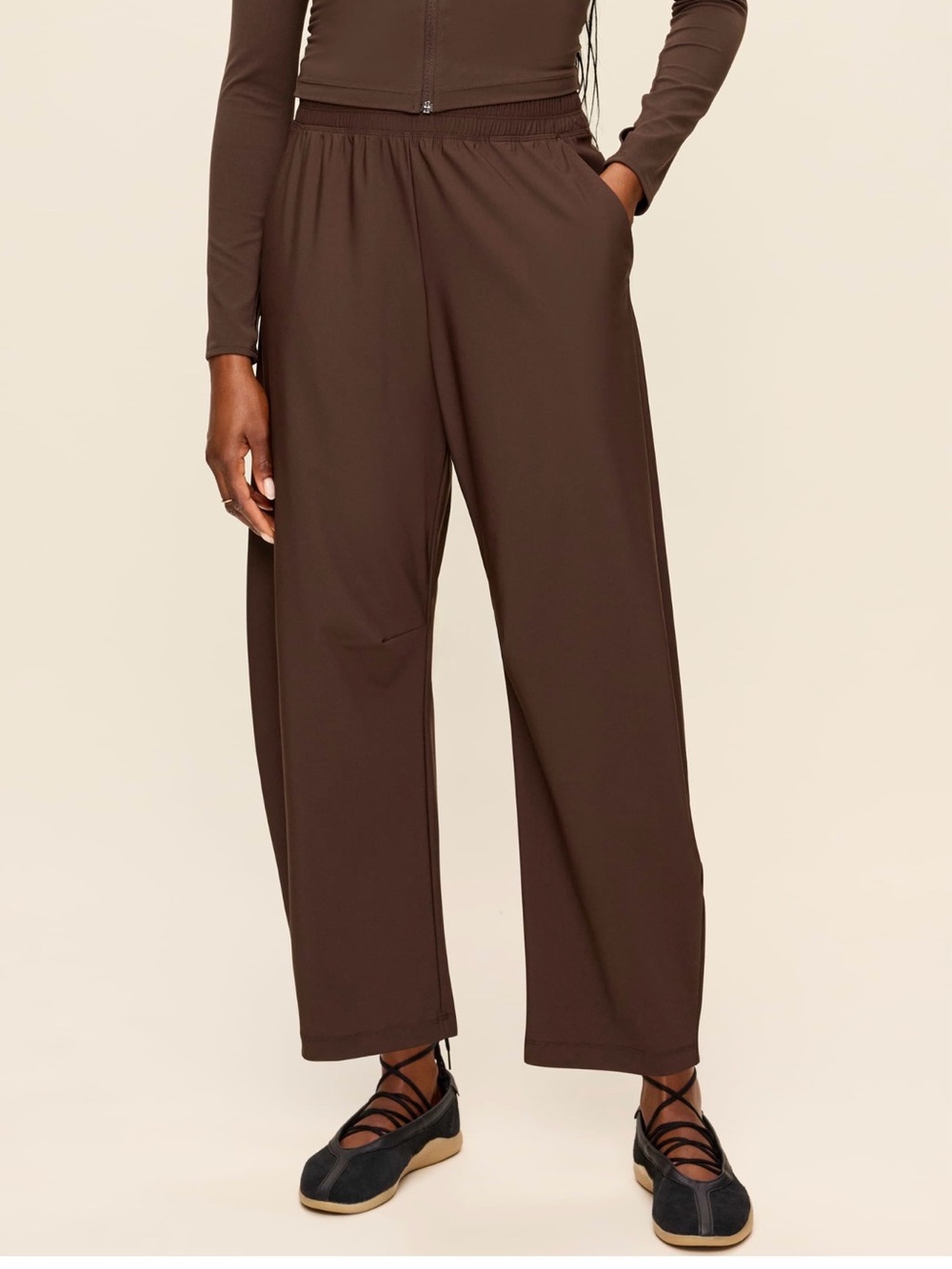 Old Navy High Waist Dark Brown Coffee Barrel Leg Elastic-Waist Sleek Teck Pants